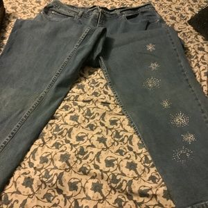 Quacker Factory Vintage Snowflake Jeans. Size 16-18